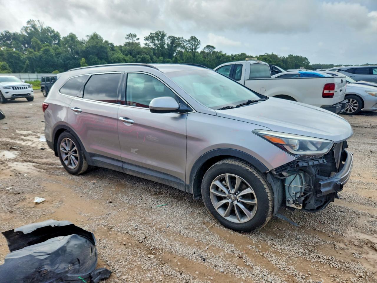 2017 Hyundai Santa Fe Se - Фото 4
