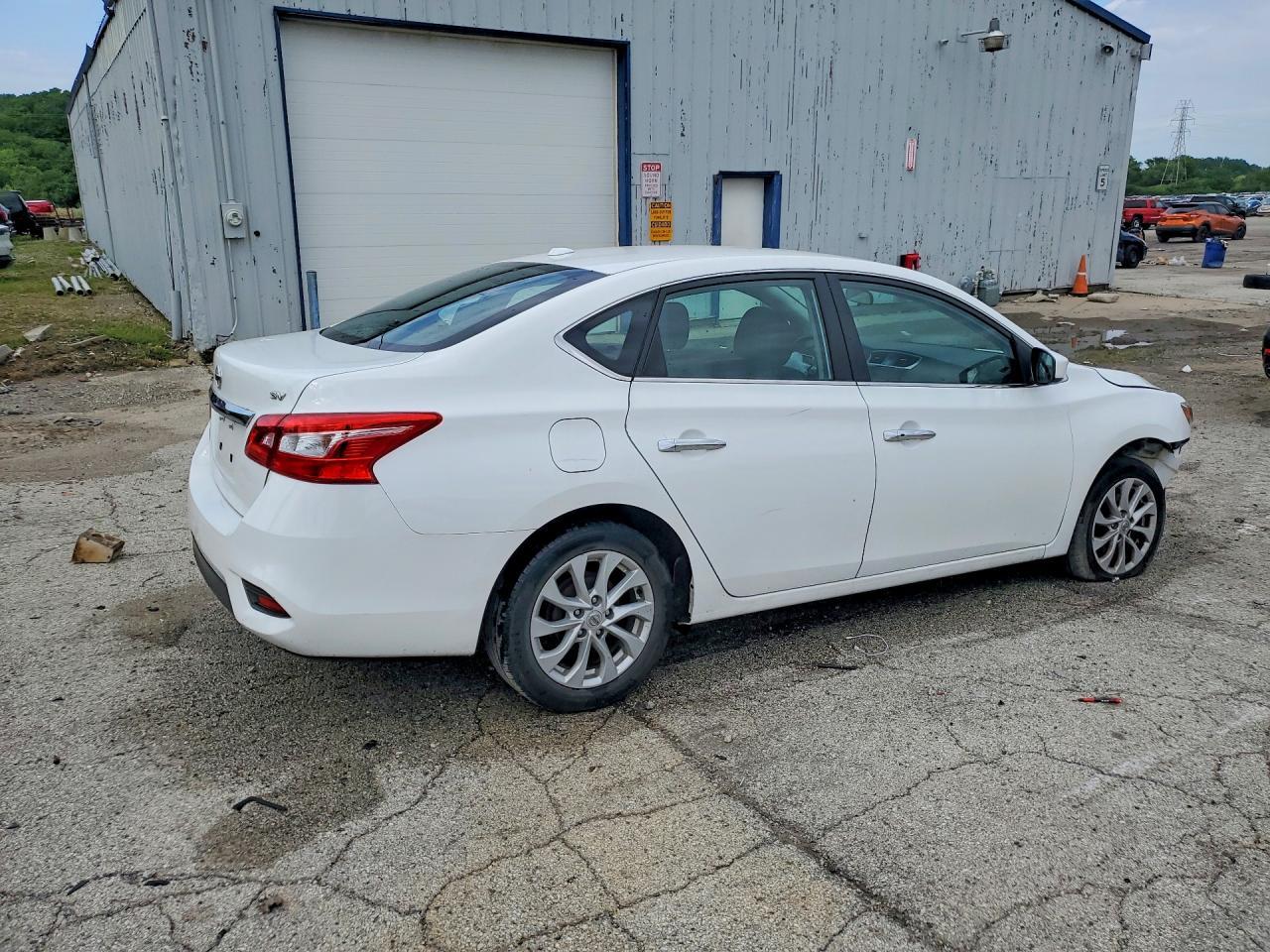 2019 Nissan Sentra Sv - Image 3