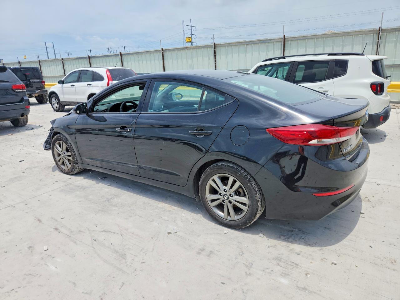 2018 Hyundai Elantra Sel - Image 2