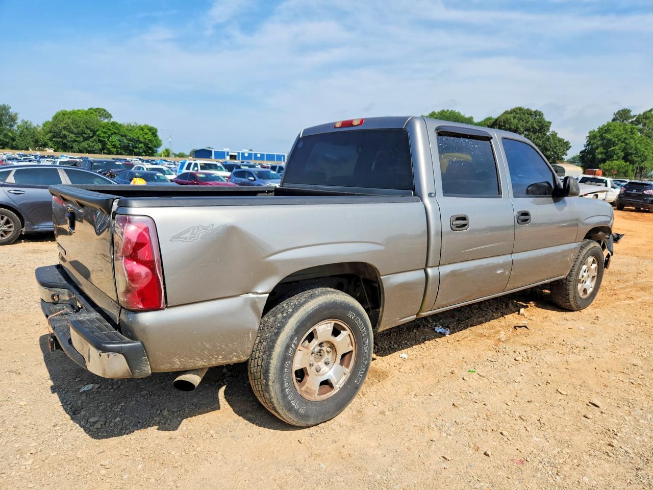 2007 Chevrolet Silverado K1500 Classic Crew Cab - Фото 3