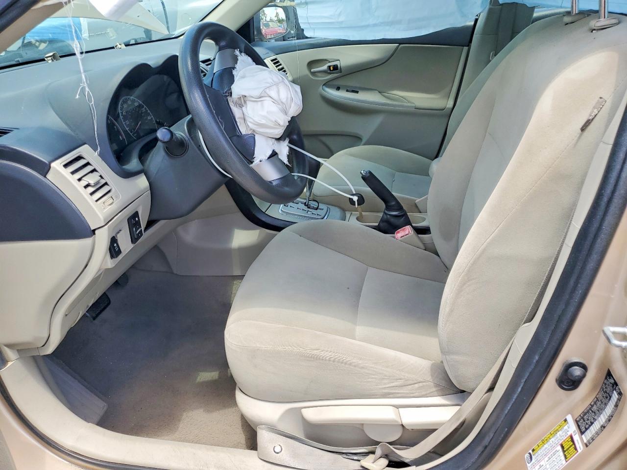 2011 Toyota Corolla Le - Фото 7