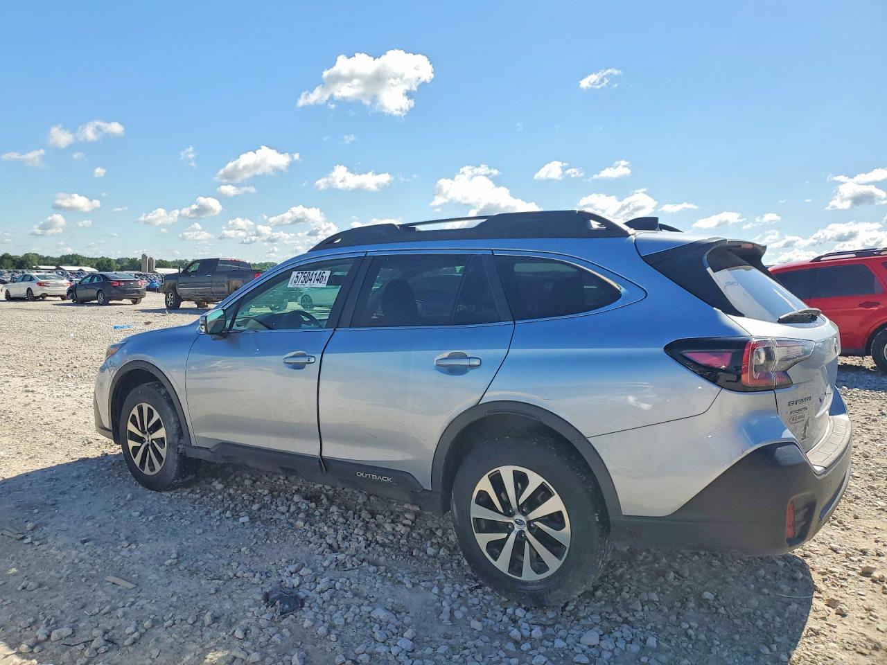 2022 Subaru Outback Premium - Фото 2