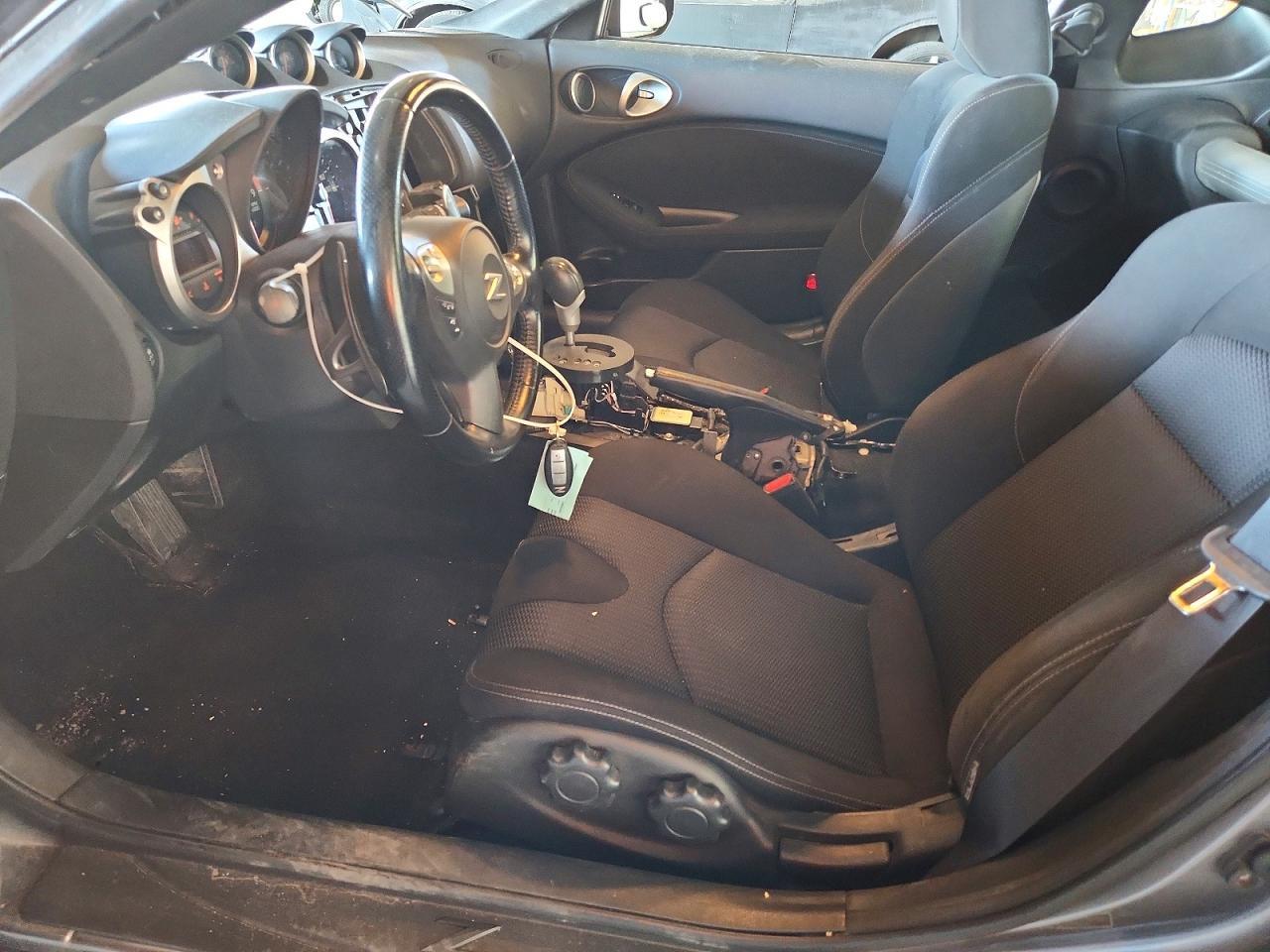 2015 Nissan 370Z Sport - Image 7
