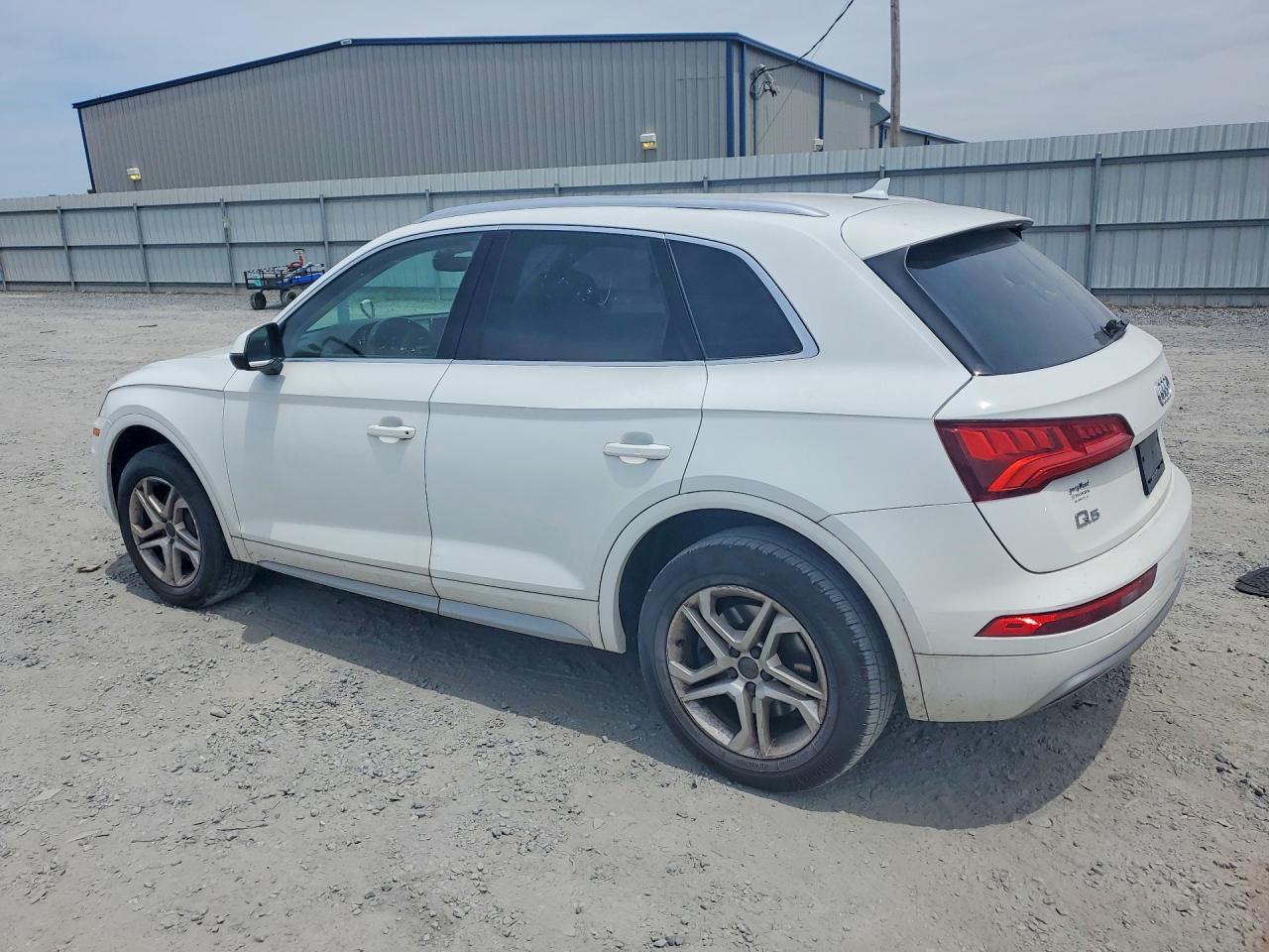 2019 Audi Q5 Premium - Image 2