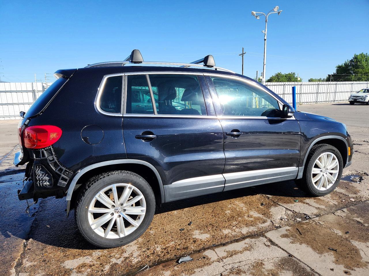2012 Volkswagen Tiguan S - Image 3