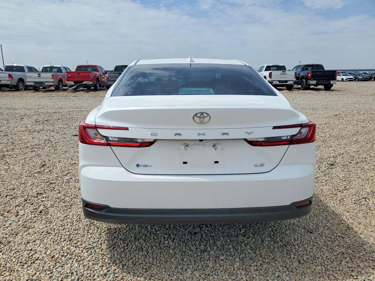 2025 Toyota Camry Le - Фото 6