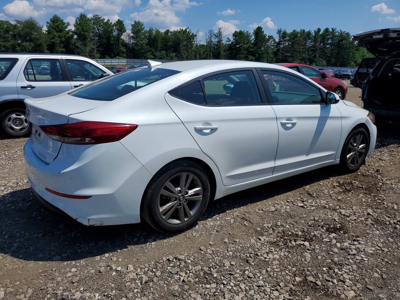 2018 Hyundai Elantra Sel - Фото 3