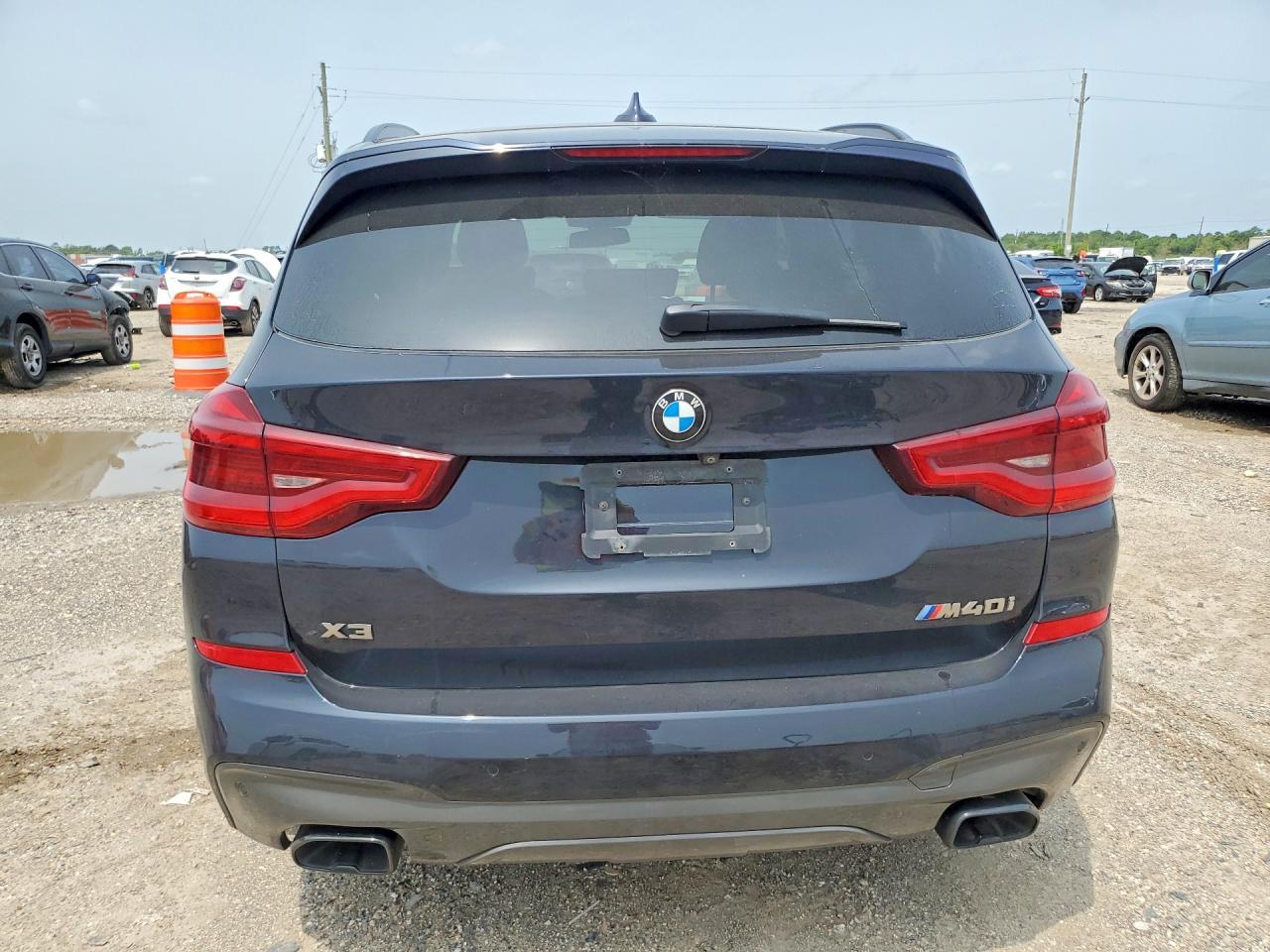 2018 BMW X3 xDrivem40I - Image 6