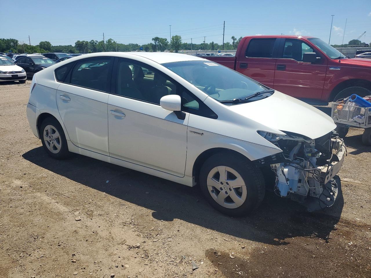 2011 Toyota Prius Two - Image 4