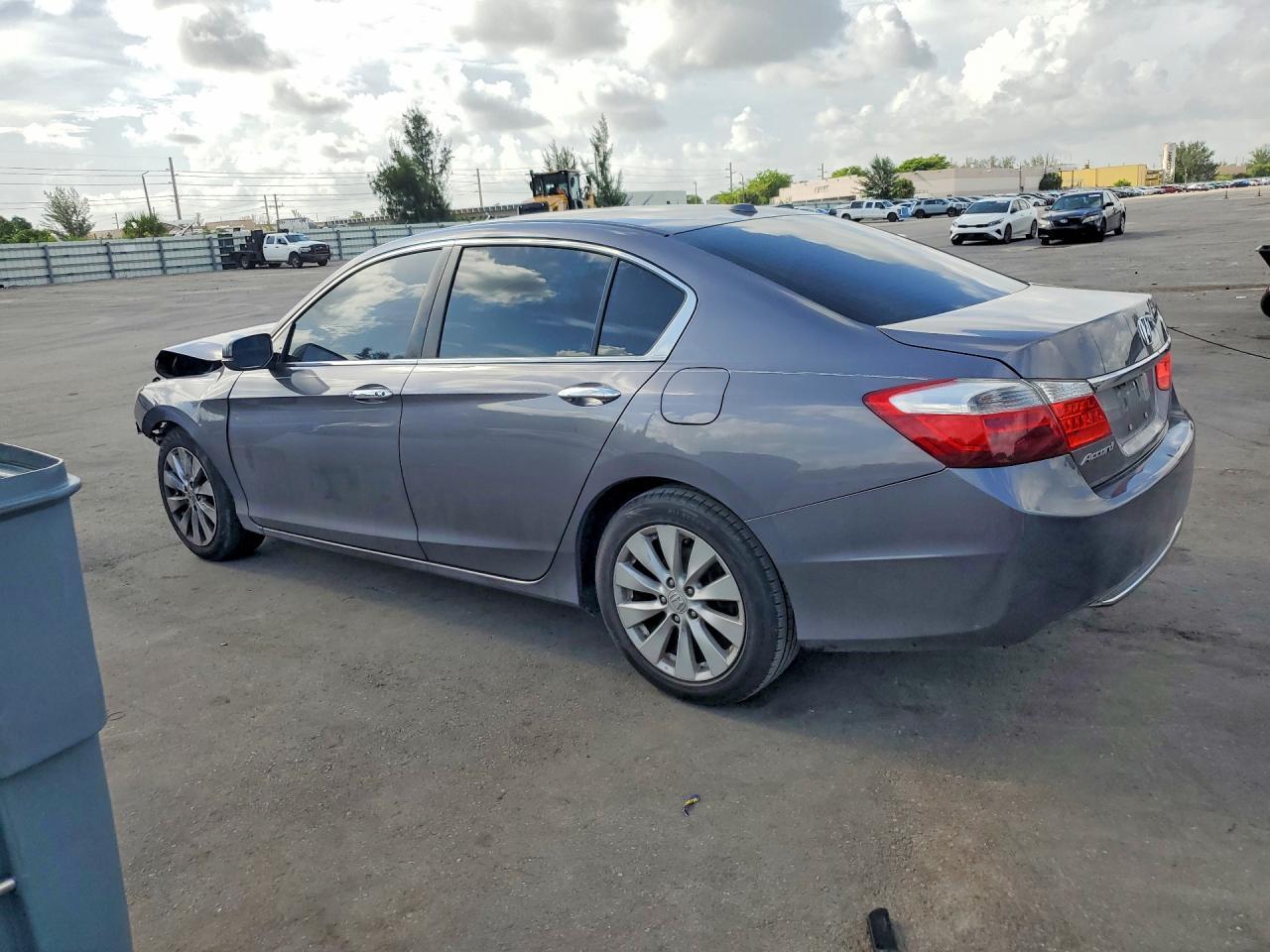 2015 Honda Accord Exl - Image 2