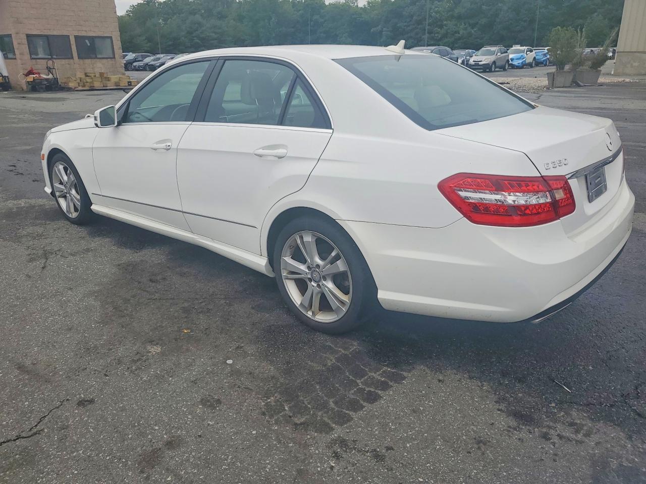 2013 Mercedes-Benz 400-Class - Фото 2