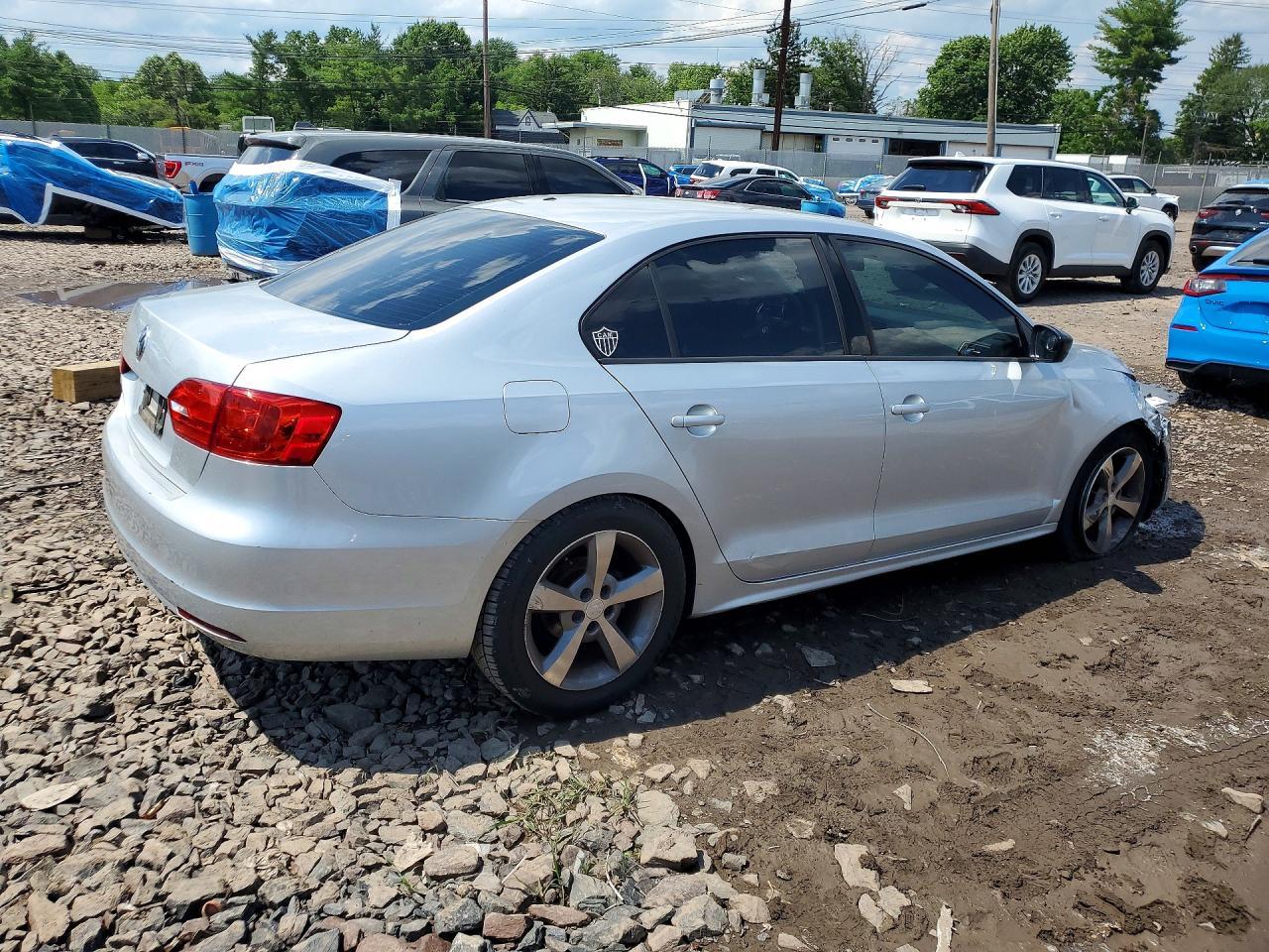 2014 Volkswagen Jetta Base - Фото 3