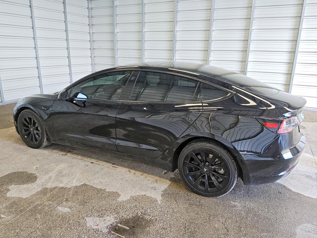 2023 Tesla Model 3 - Image 2