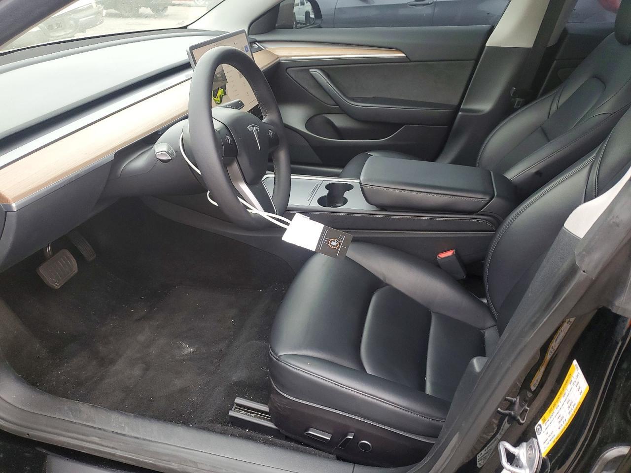 2023 Tesla Model 3 - Фото 7
