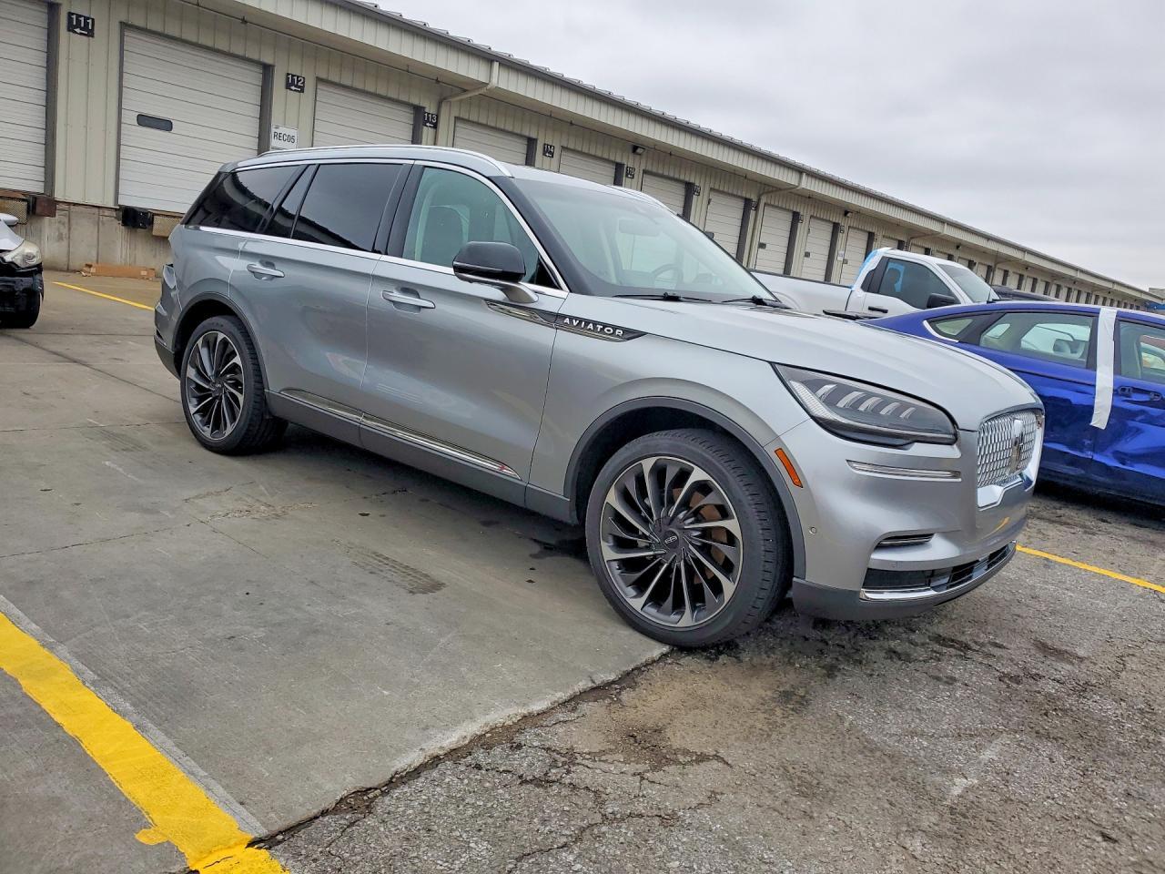 2023 Lincoln Aviator Reserve - Image 4