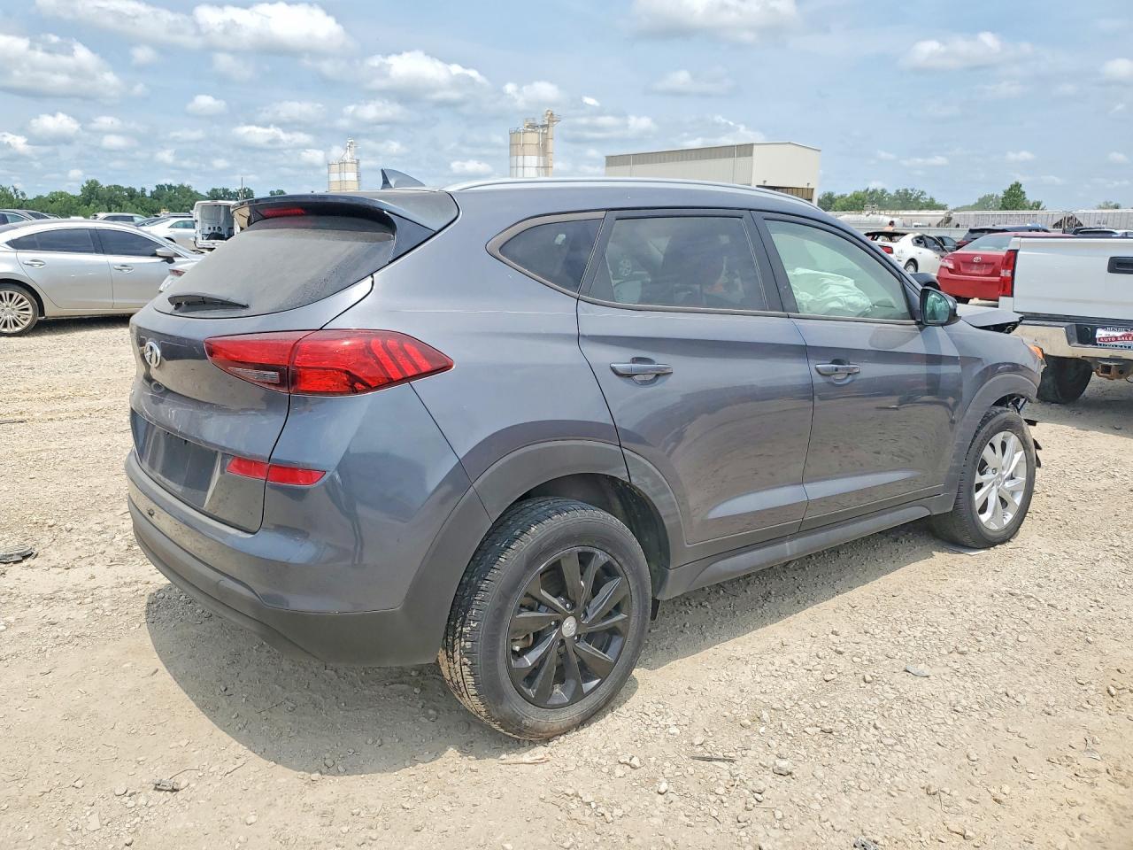 2021 Hyundai Tucson Value - Image 3