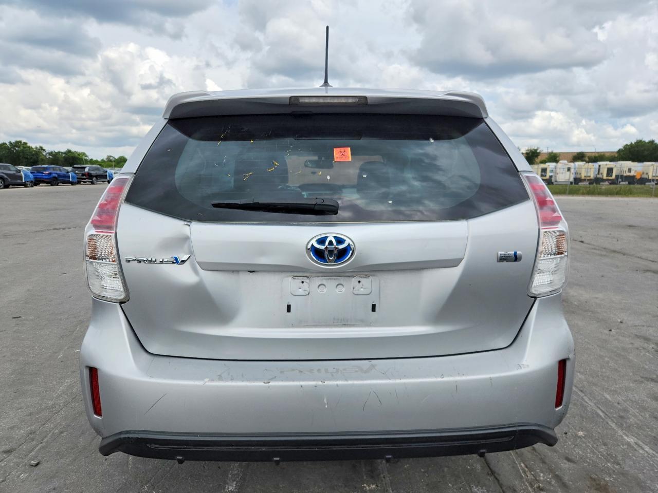 2015 Toyota Prius V Five - Image 6