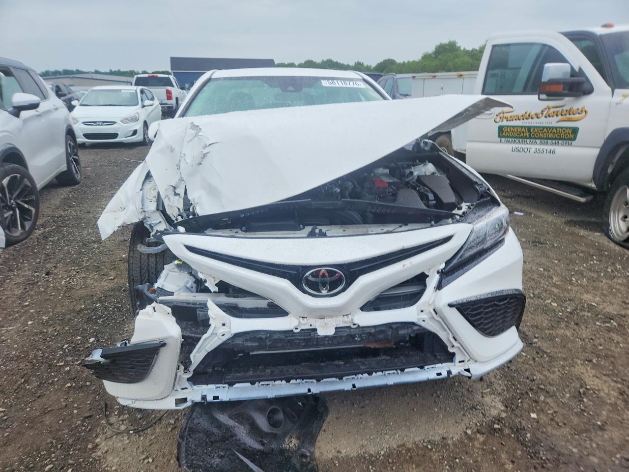 2024 Toyota Camry Se - Фото 5