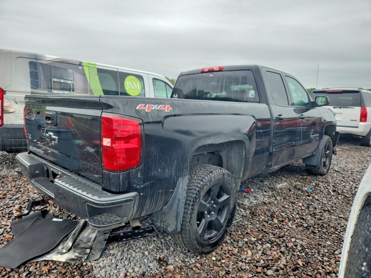2016 Chevrolet Silverado K1500 - Image 3