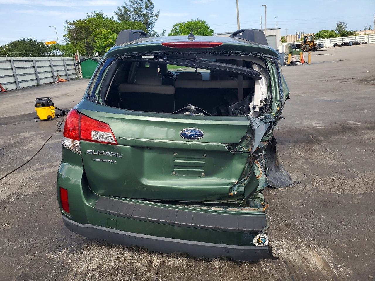 2011 Subaru Outback 2.5I Limited - Фото 6