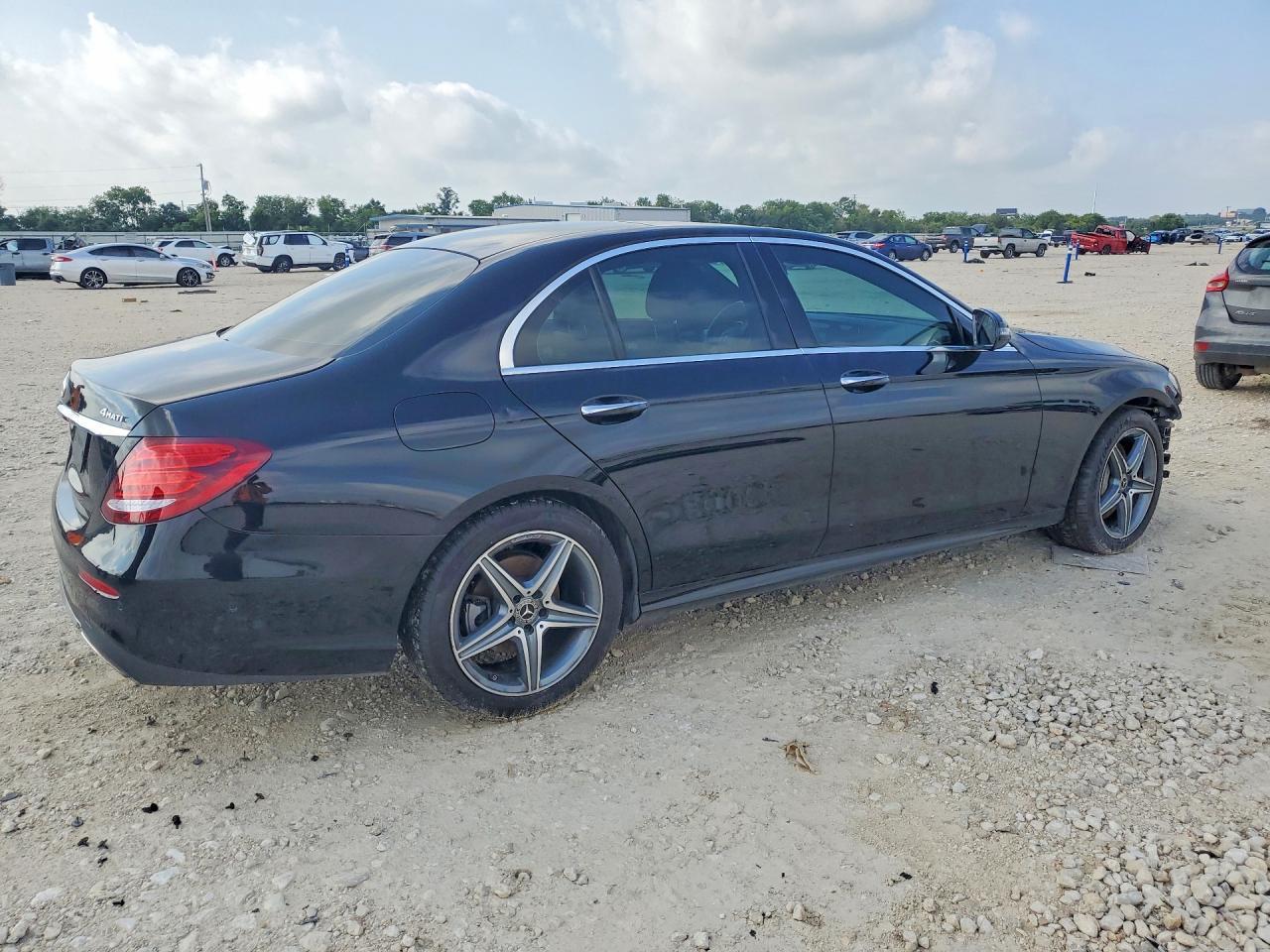 2018 Mercedes-Benz E 300 4Matic - Image 3