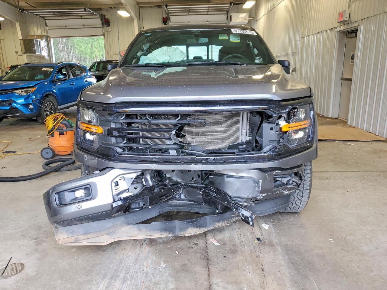 2024 Ford F150 Xlt - Фото 5