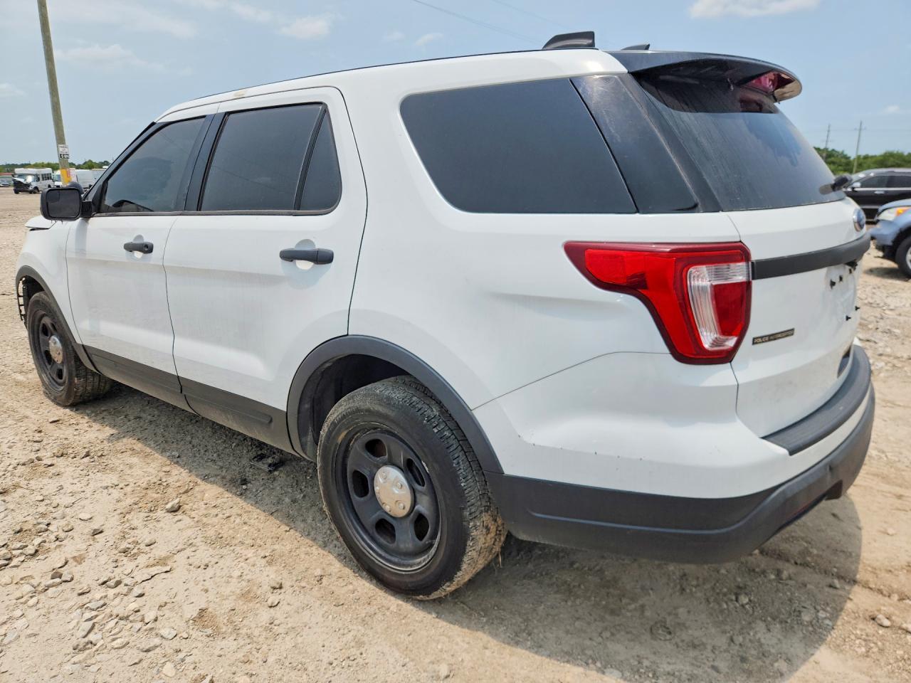 2018 Ford Explorer Police Interceptor - Фото 2