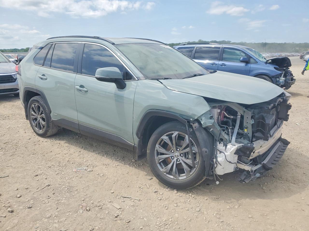 2023 Toyota Rav4 Xle Premium - Фото 4