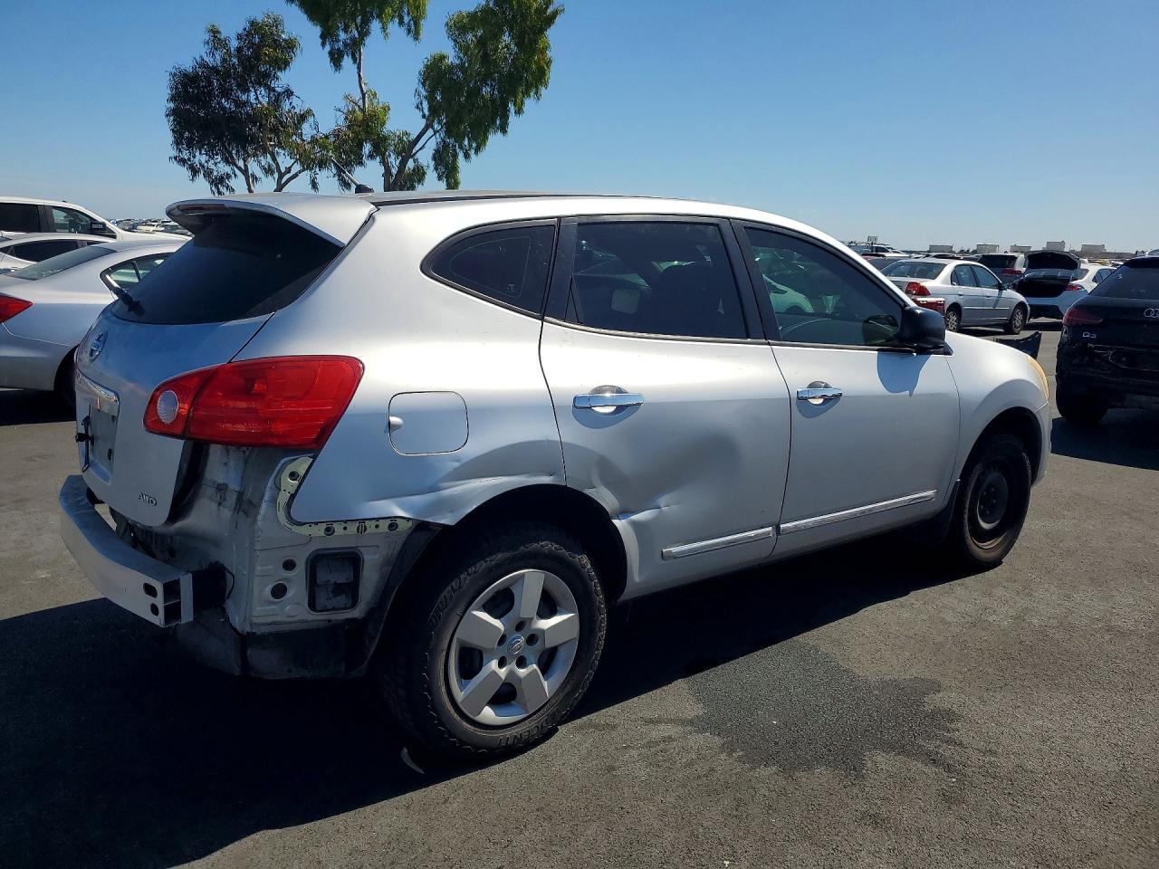 2011 Nissan Rogue S - Фото 3