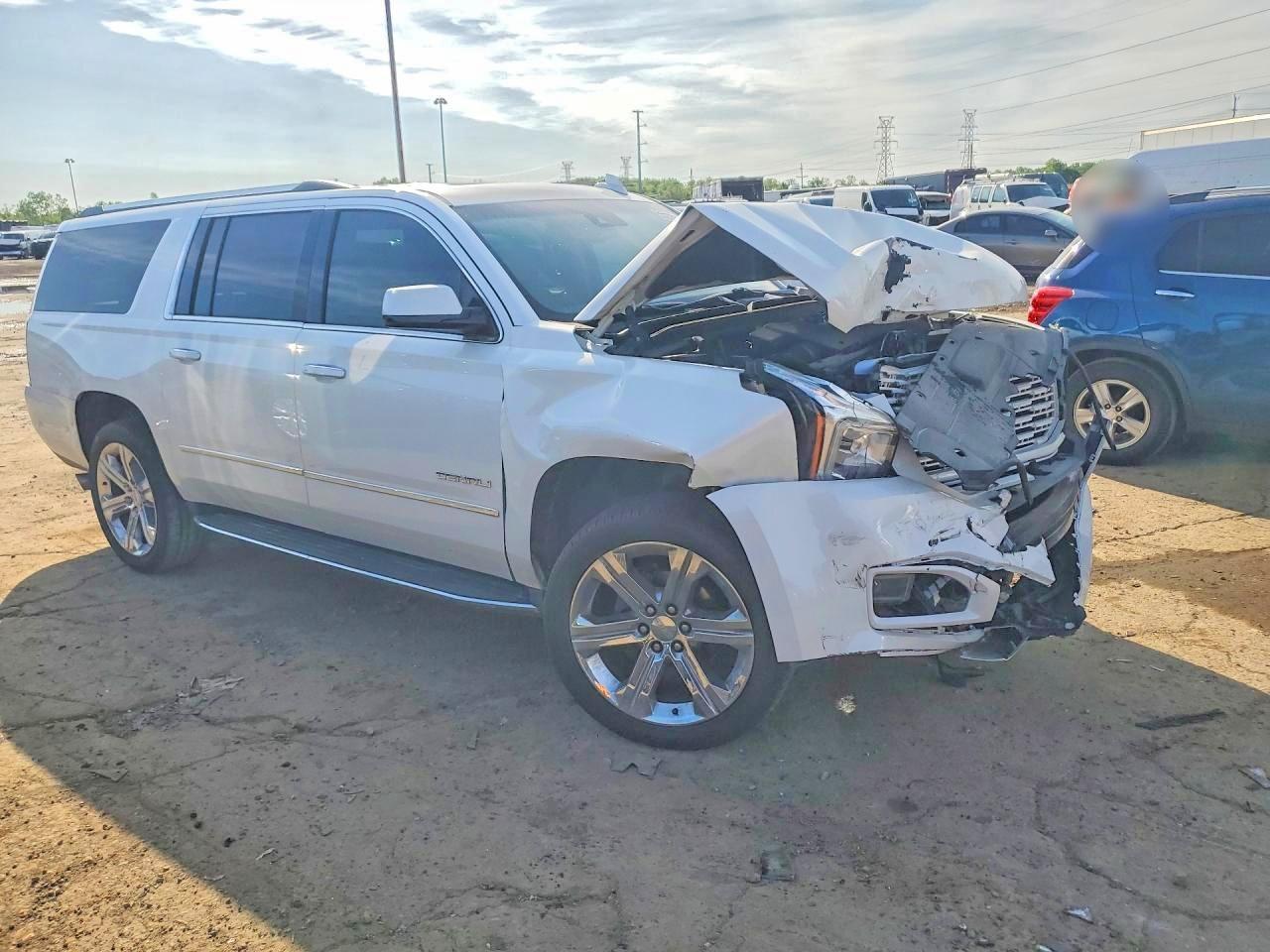 2016 GMC Yukon Xl Denali - Фото 4