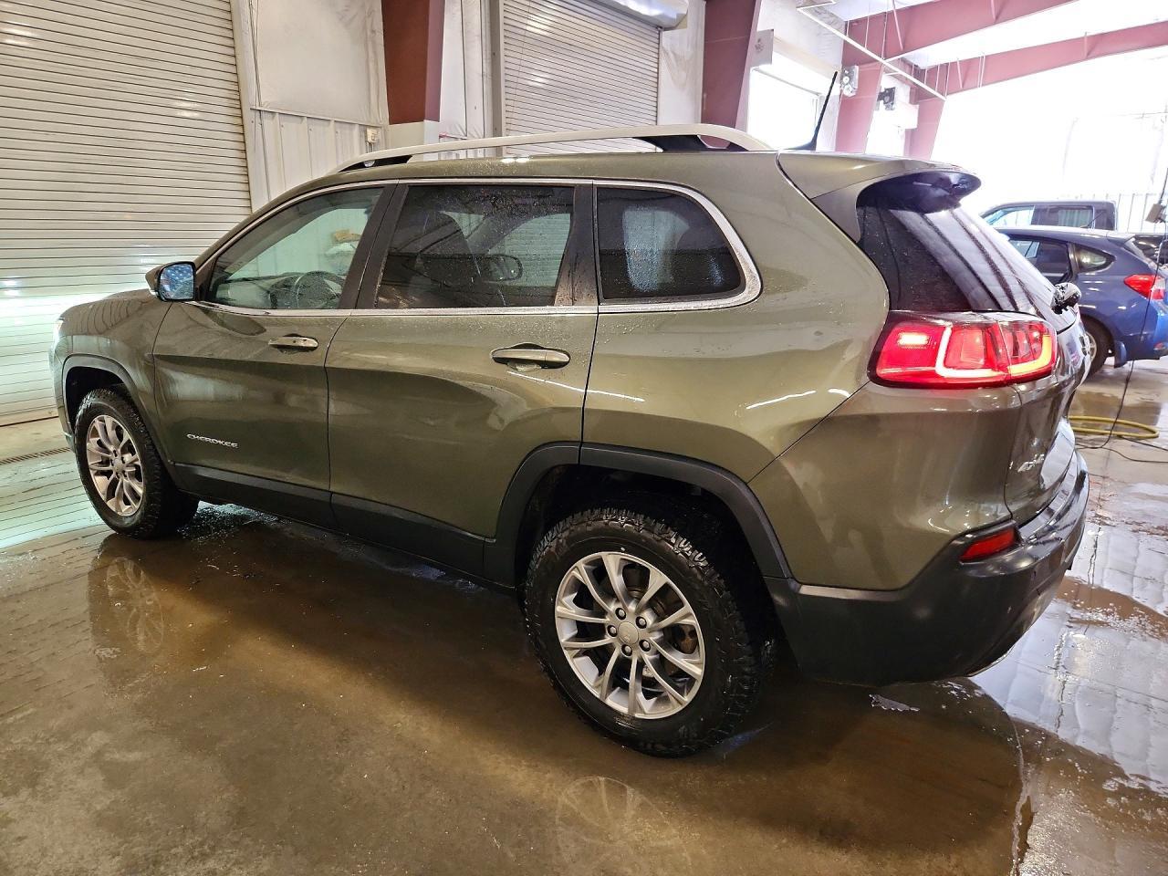 2019 Jeep Cherokee Latitude Plus - Фото 2