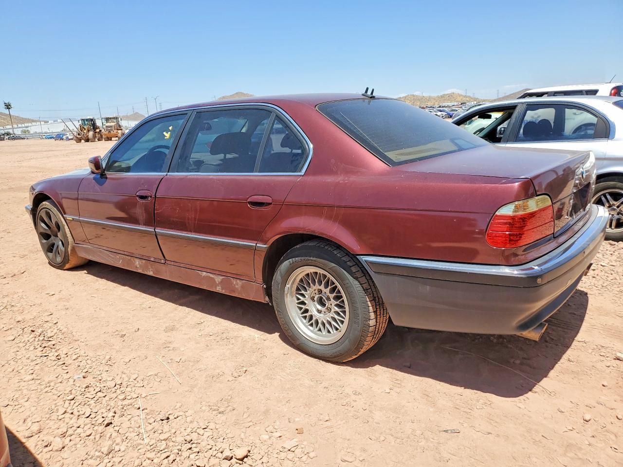 2001 BMW 740 Il - Image 2