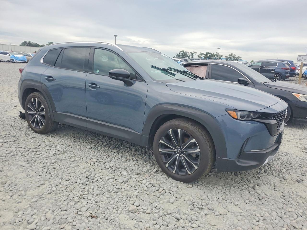 2023 Mazda Cx-50 Premium - Image 4