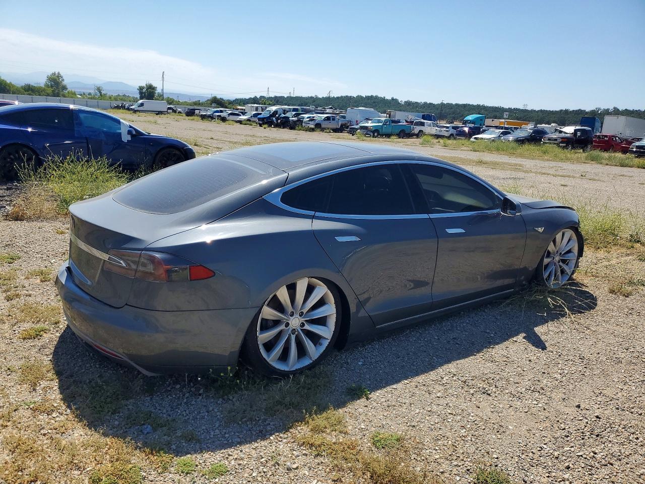 2013 Tesla Model S - Image 3