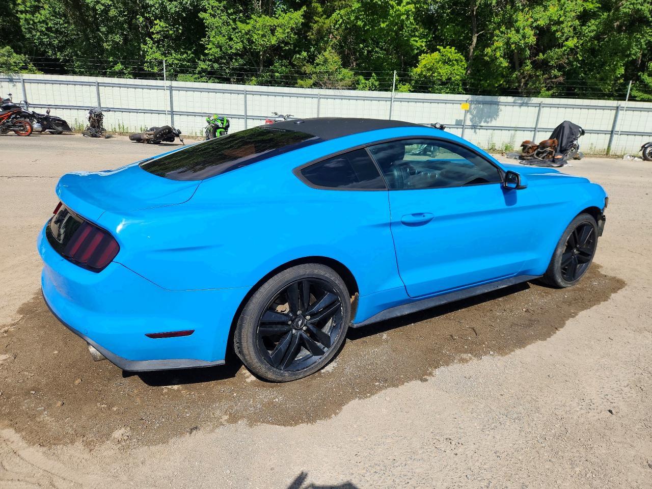2017 Ford Mustang - Фото 3