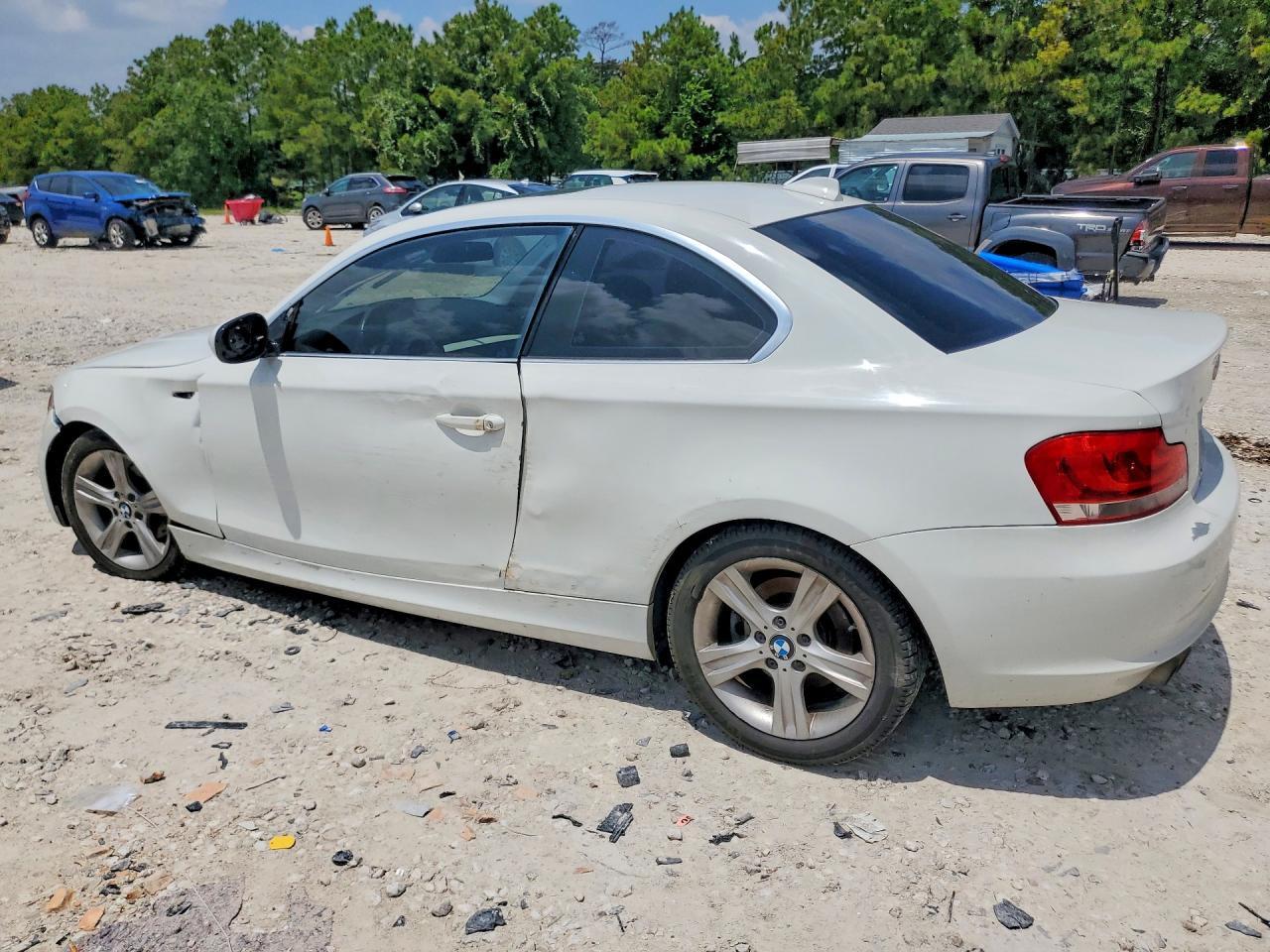 2013 BMW 128 I - Image 2
