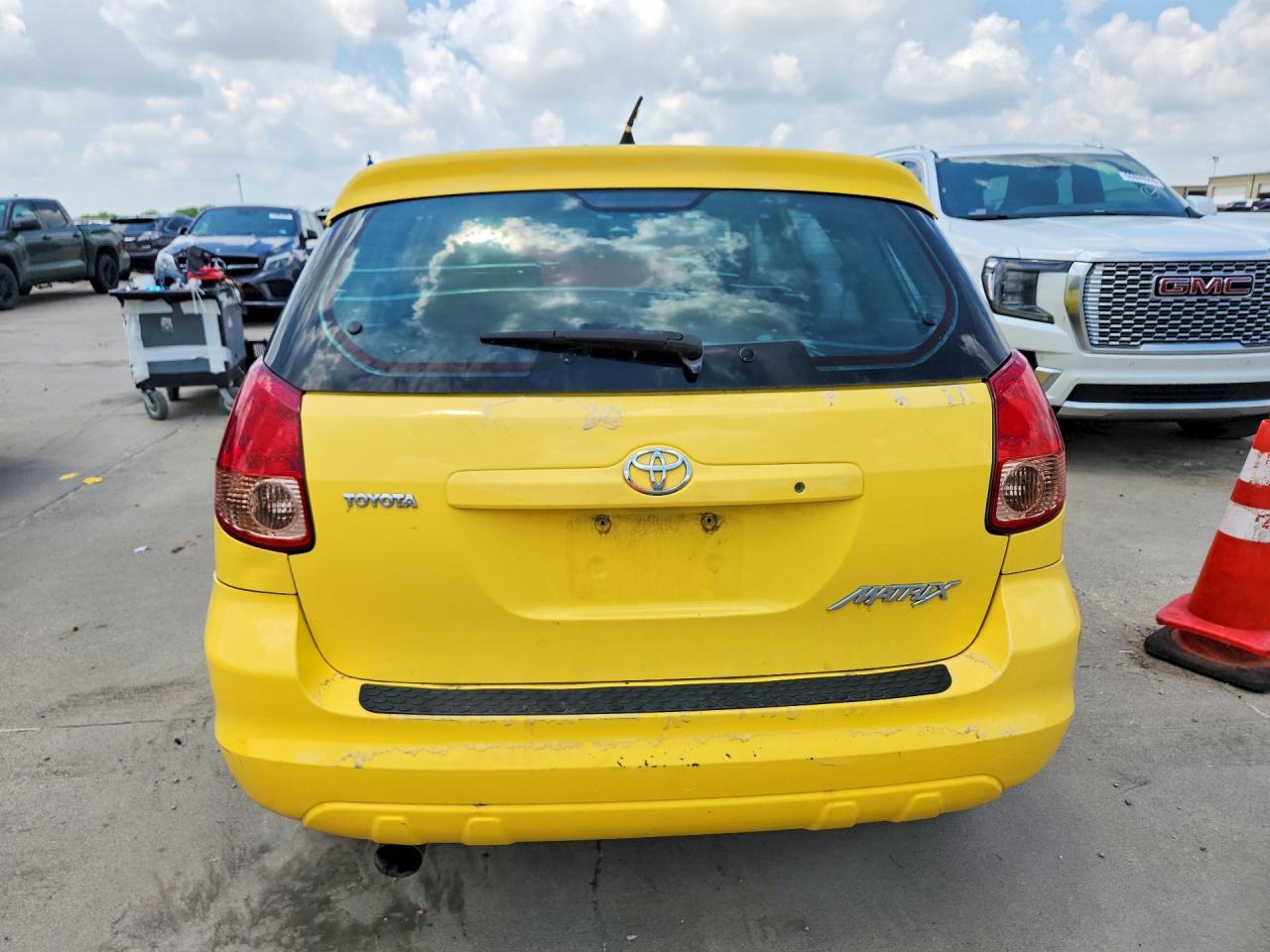 2004 Toyota Matrix Base - Фото 6