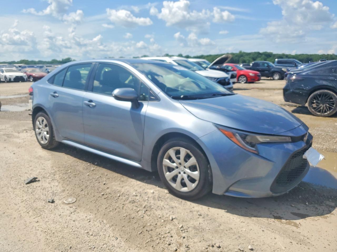 2020 Toyota Corolla Le - Image 4