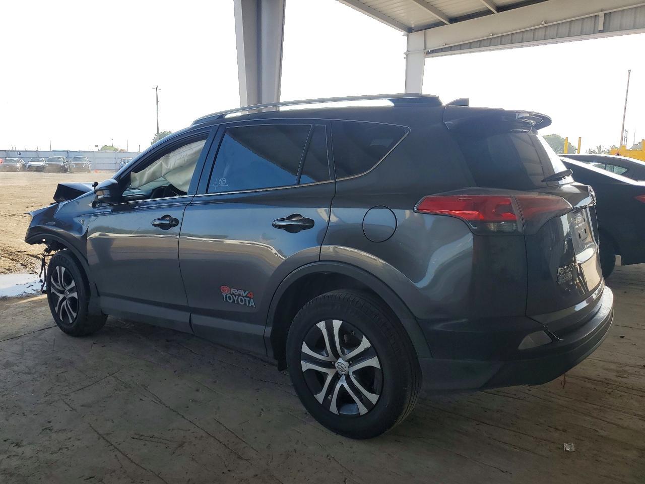 2016 Toyota Rav4 Le - Фото 2