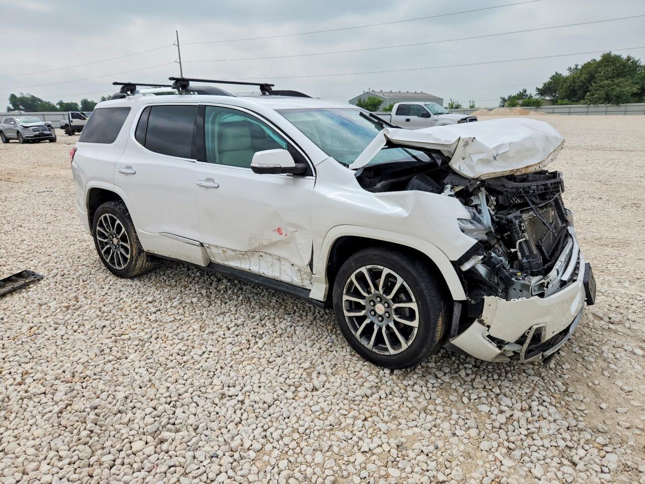 2020 GMC Acadia Denali - Фото 4