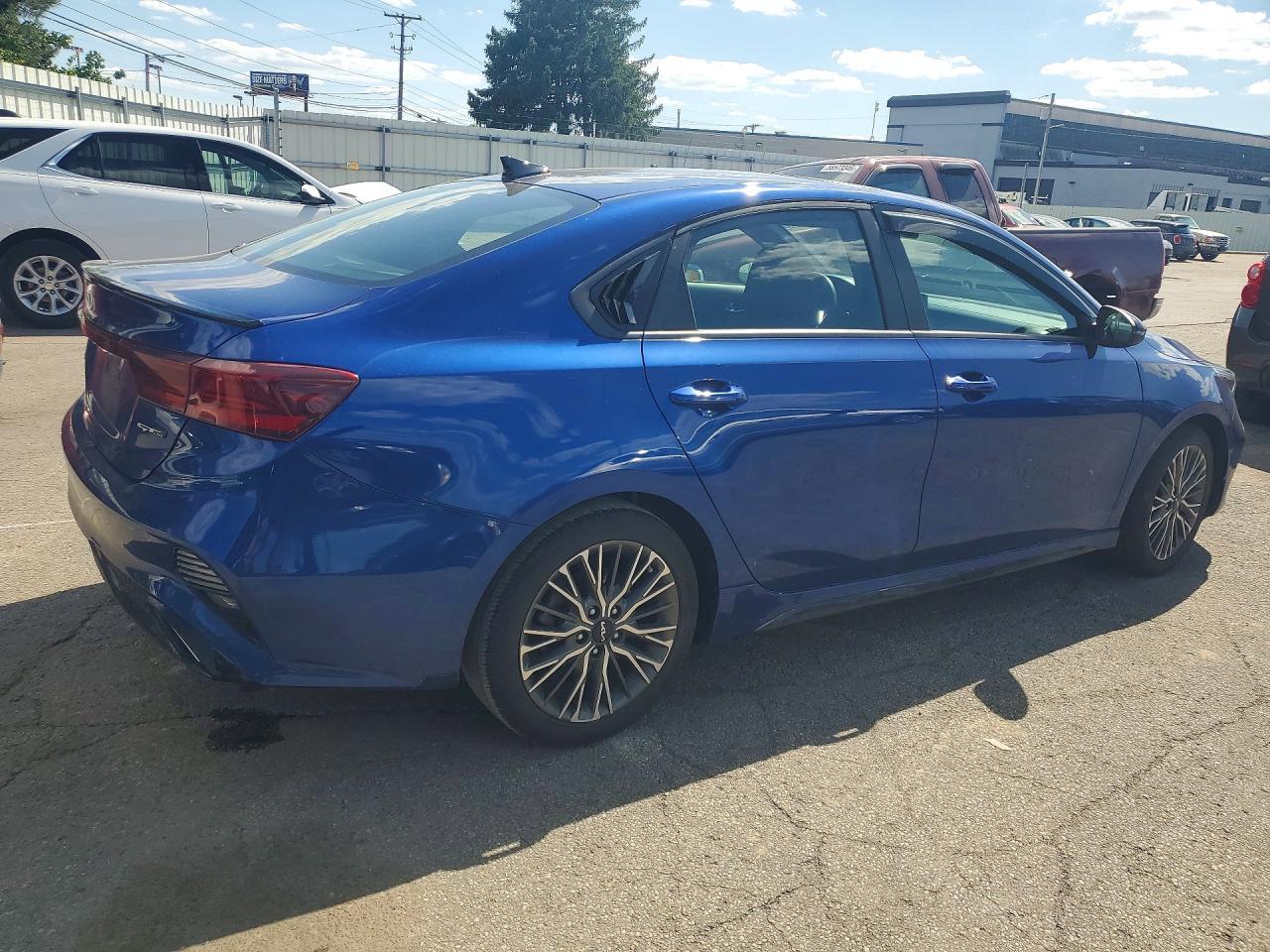 2024 Kia Forte Gt Line - Фото 3