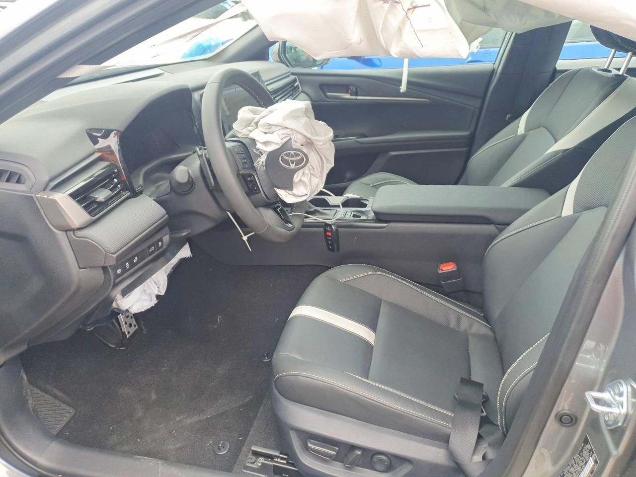 2026 Toyota Camry Se - Image 7
