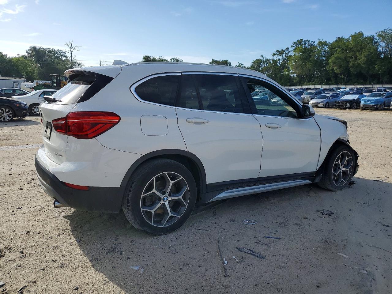 2019 BMW X1 Sdrive28I - Фото 3
