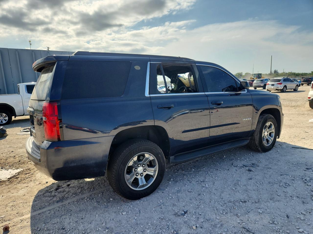 2020 Chevrolet Tahoe K1500 Ls - Фото 3