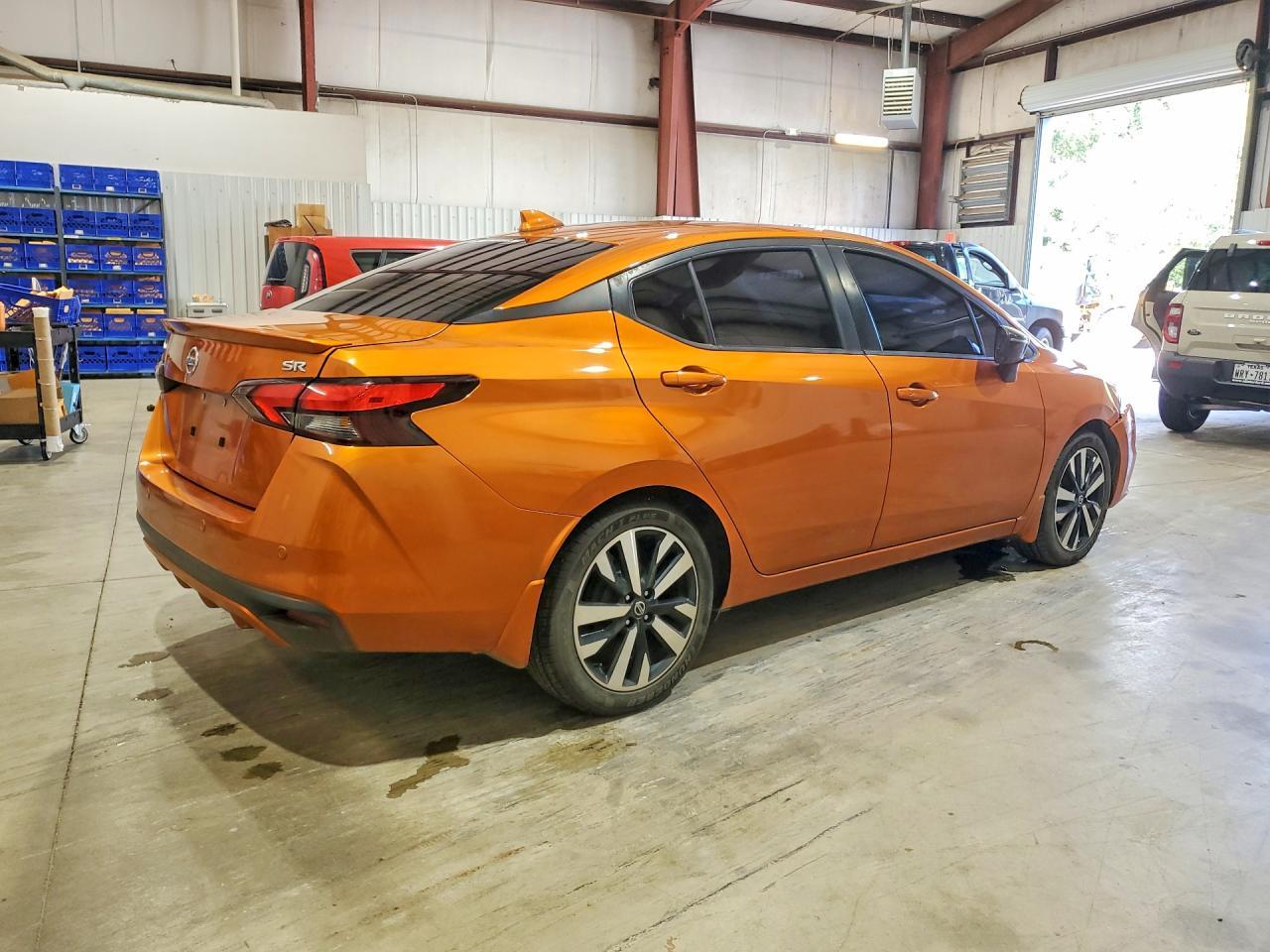 2022 Nissan Versa Sr - Фото 3
