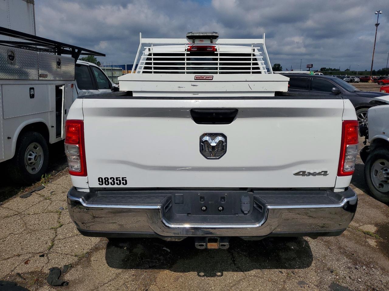 2022 Ram 2500 Tradesman - Фото 6