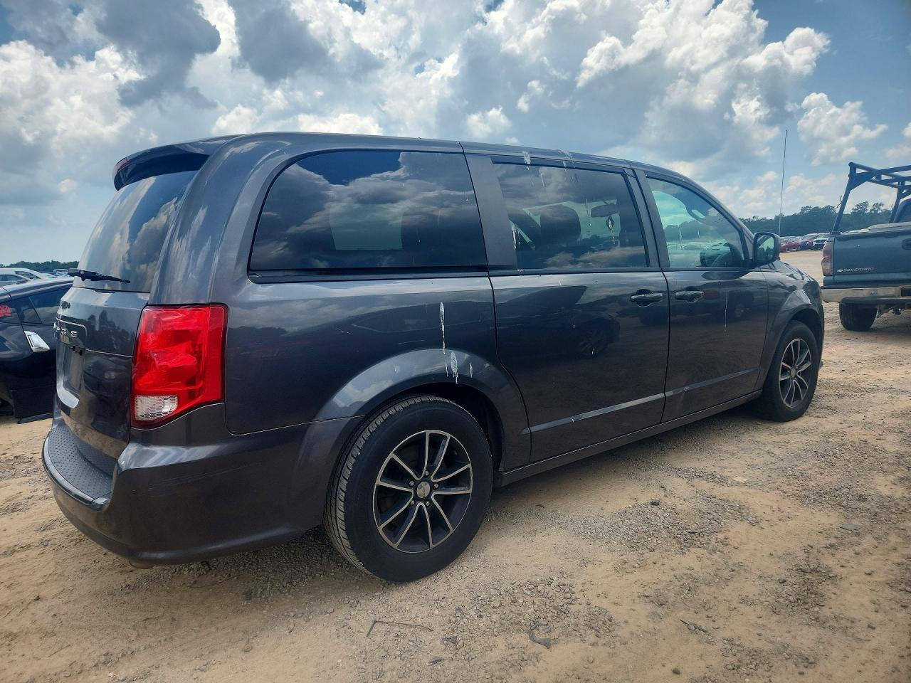 2018 Dodge Grand Caravan Se - Фото 3