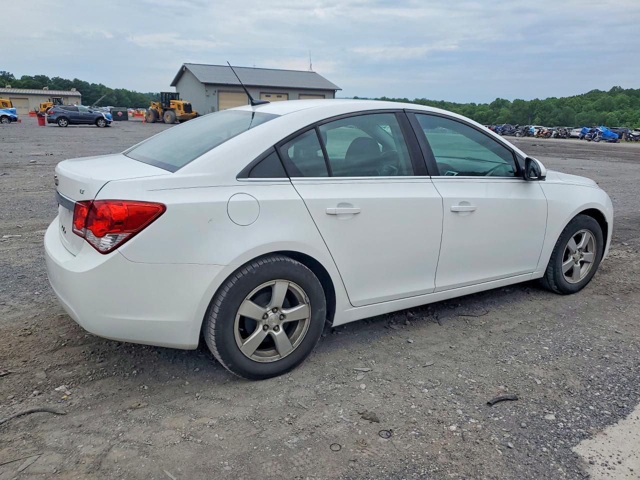 2014 Chevrolet Cruze Lt - Image 3