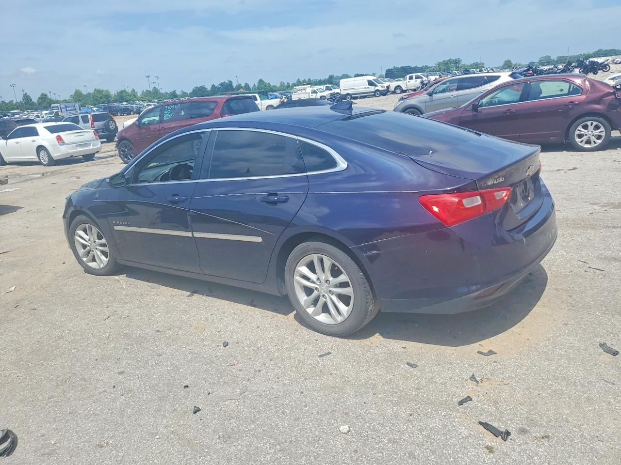 2016 Chevrolet Malibu - Image 2