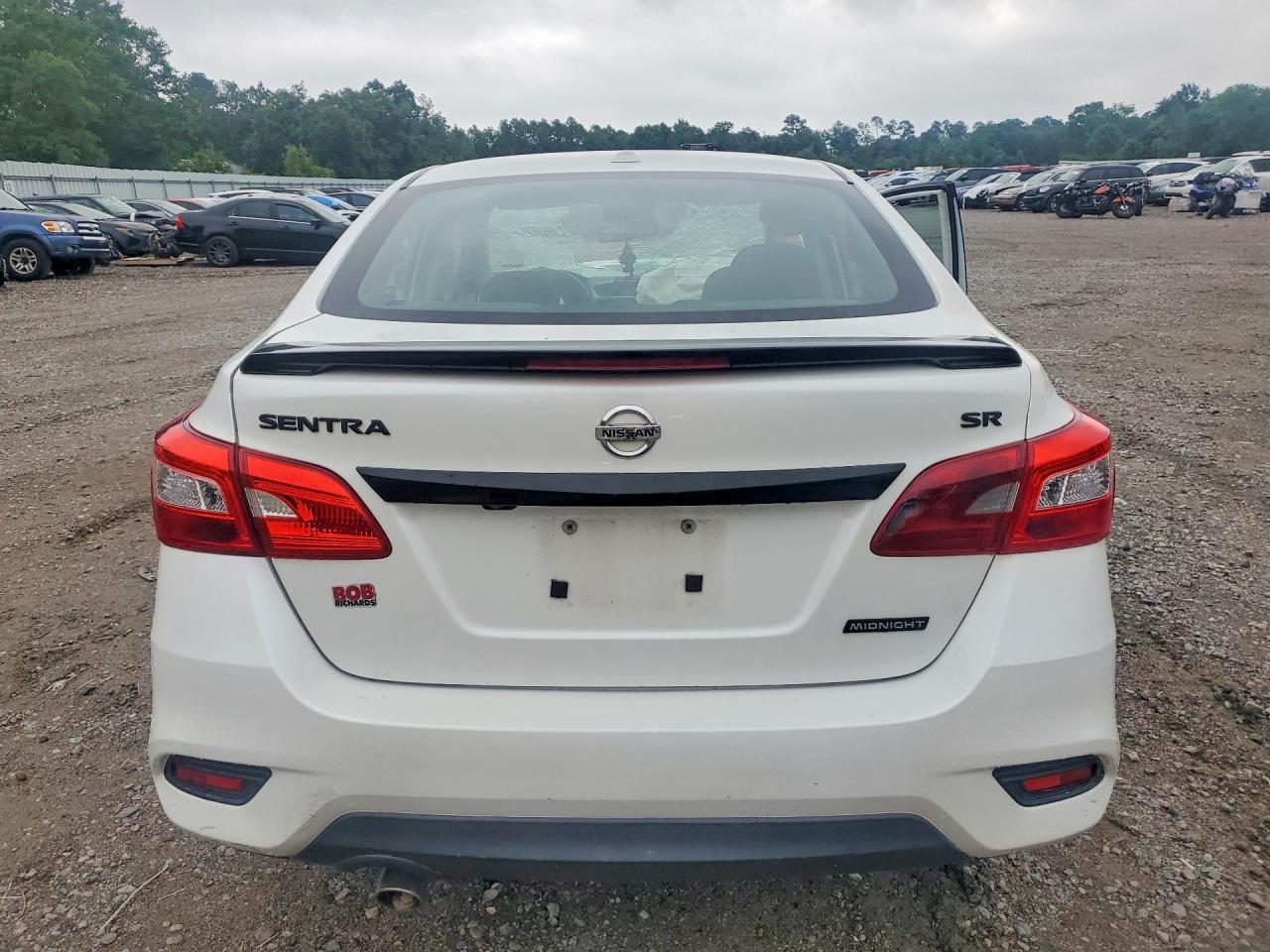 2018 Nissan Sentra Sr - Image 6